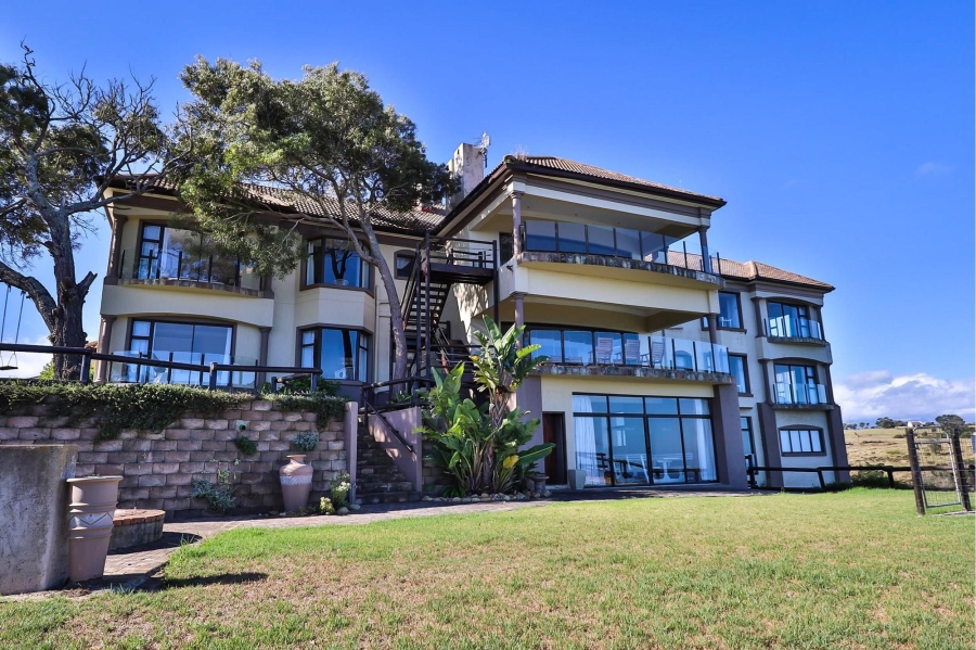 14 Bedroom Property for Sale in Groot Brakrivier Central Western Cape